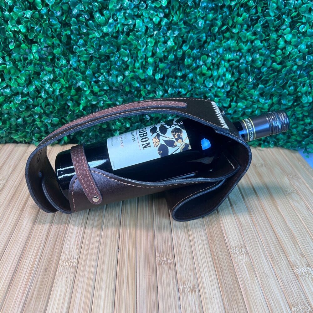VINTAGE HANDMADE ARGENTINA LEATHER WINE HOLDER CARRIER TOTE HOLSTER POURER